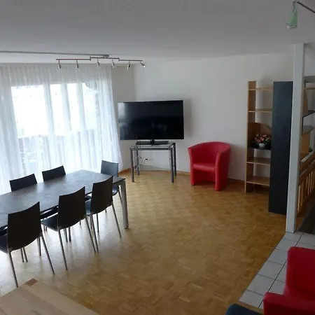 Hébergement de vacances Niederried Sleeps 12 Air Con Wifi *