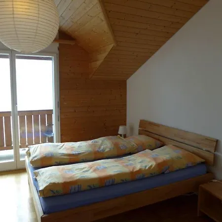 Hébergement de vacances Niederried Sleeps 12 Air Con Wifi